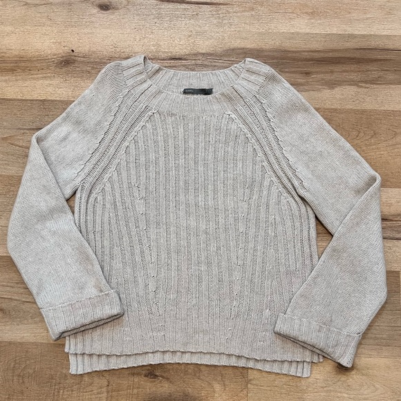 Vince cashmere wool sweater medium - Picture 3 of 6